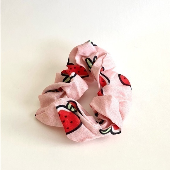 Woman | Scrunchies with Fruit Prints | Set of 5 - Picture 12 of 16
